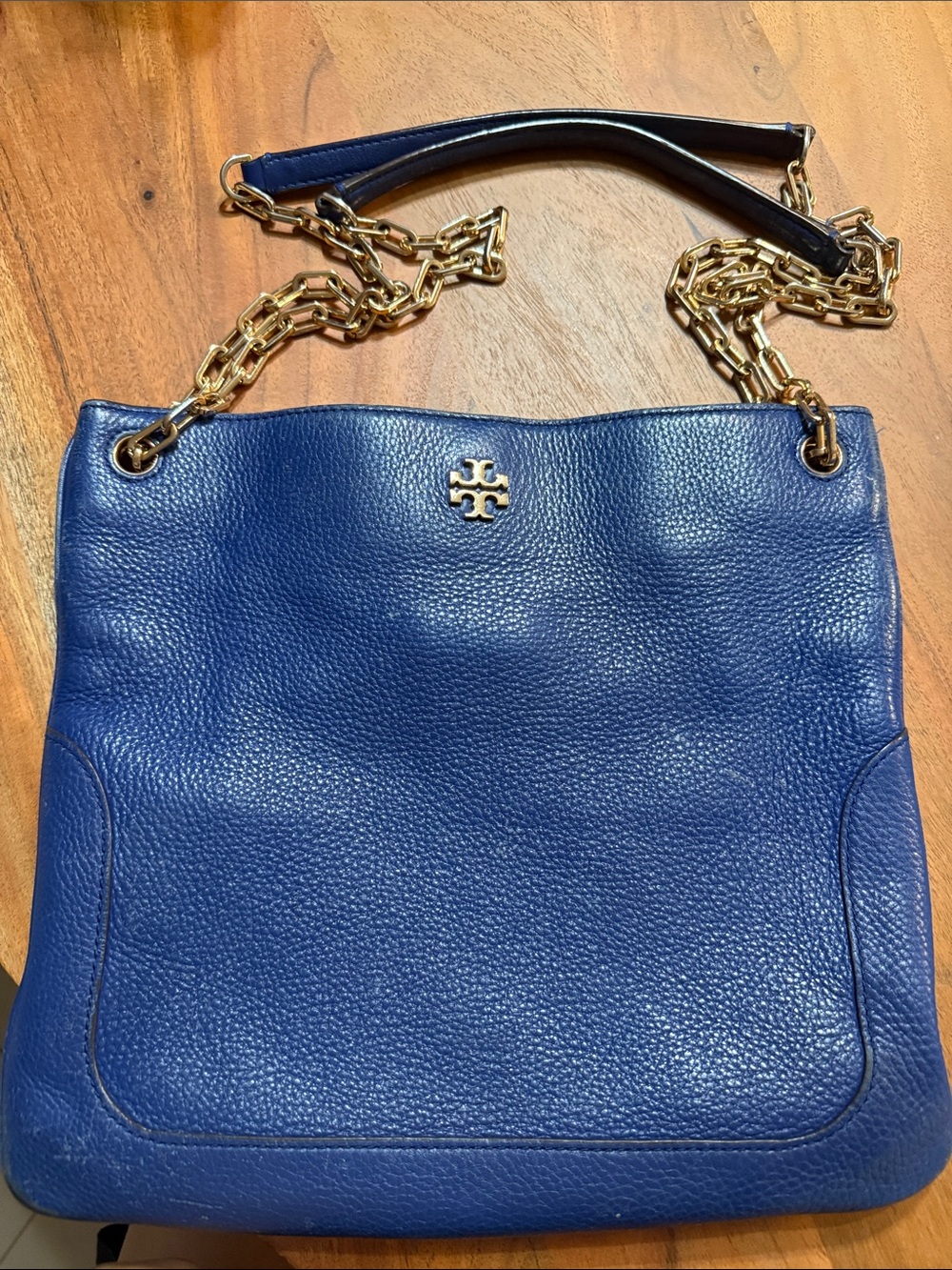 Tory Burch Royal Blue Pebbled Leather Shoulder Bag with Gold Chain